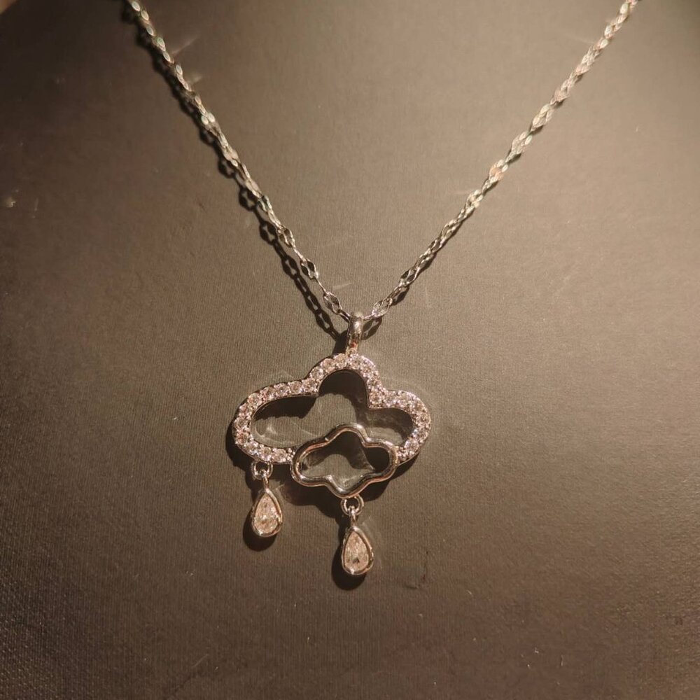 Rainy Necklace